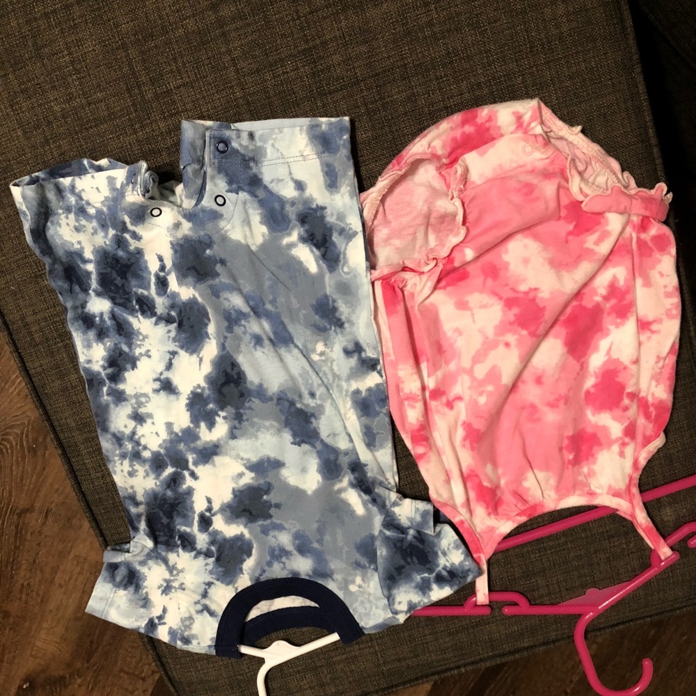 Twin rompers 6M worn once